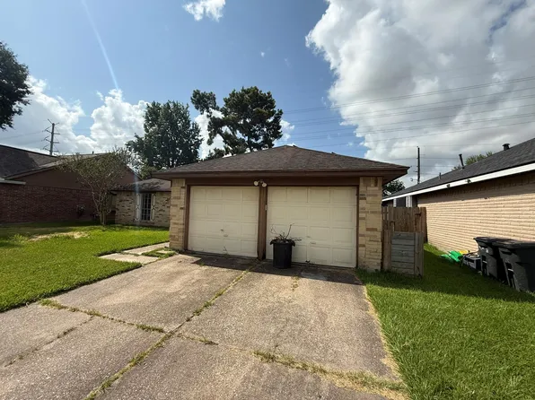 8418 Old Maple Ln, Humble, TX 77338