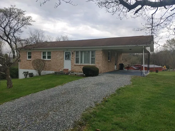 5820 Jones Dr, Dublin, VA 24084
