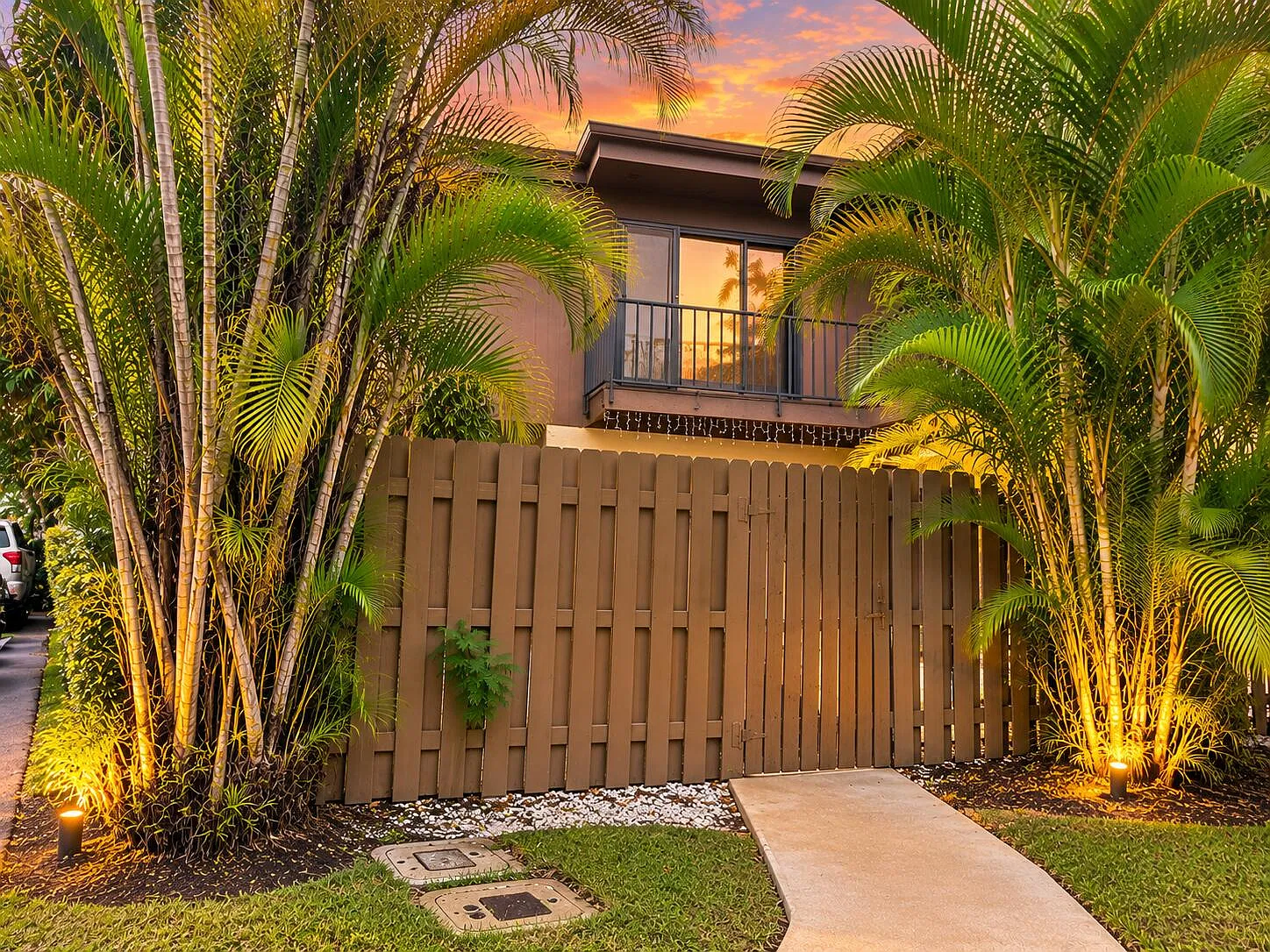 2 bed, 1.5 bath, 1264 sqft, $2,300 — Photo 2
