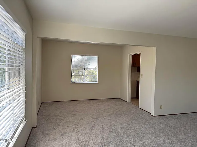 520 Linwood Ave #D — Photo 4
