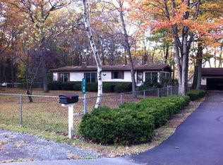 2106 Deer Track Dr, East Stroudsburg, PA 18302