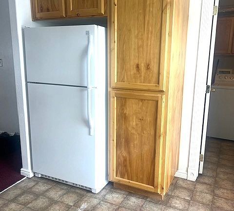 4th image of 154 N 750 W