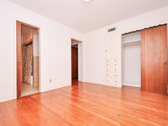 4th image of 10436 Crestover Dr