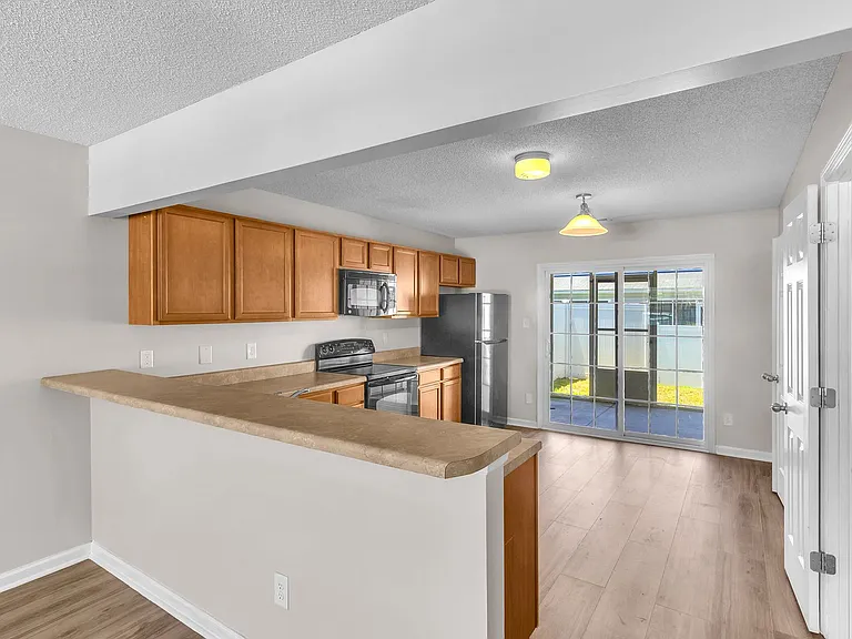 1011 Banister Loop — Photo 9