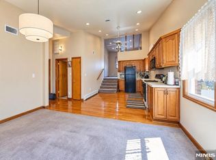241 Newark Ave, Lyndhurst, NJ 07071