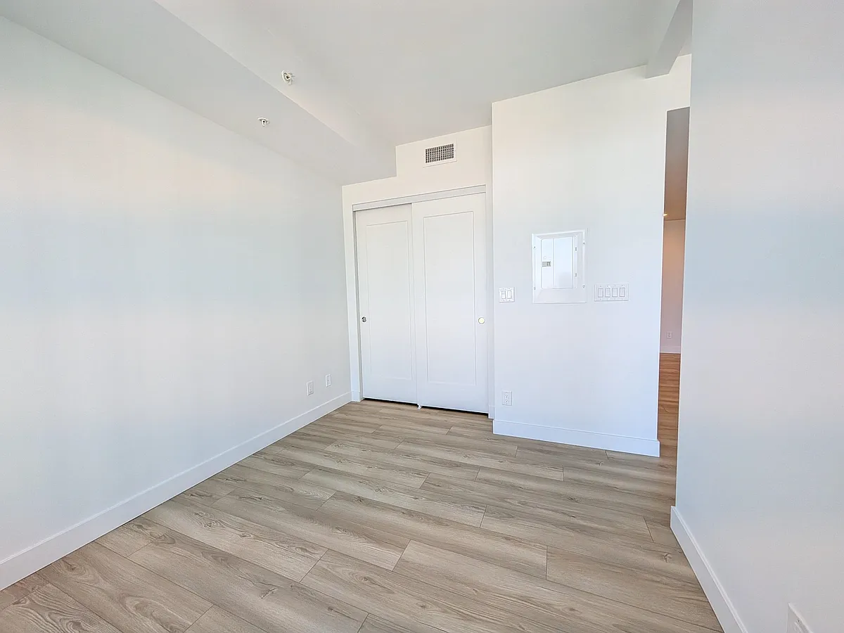 Building Photo - 2381 Beta Ave #1305