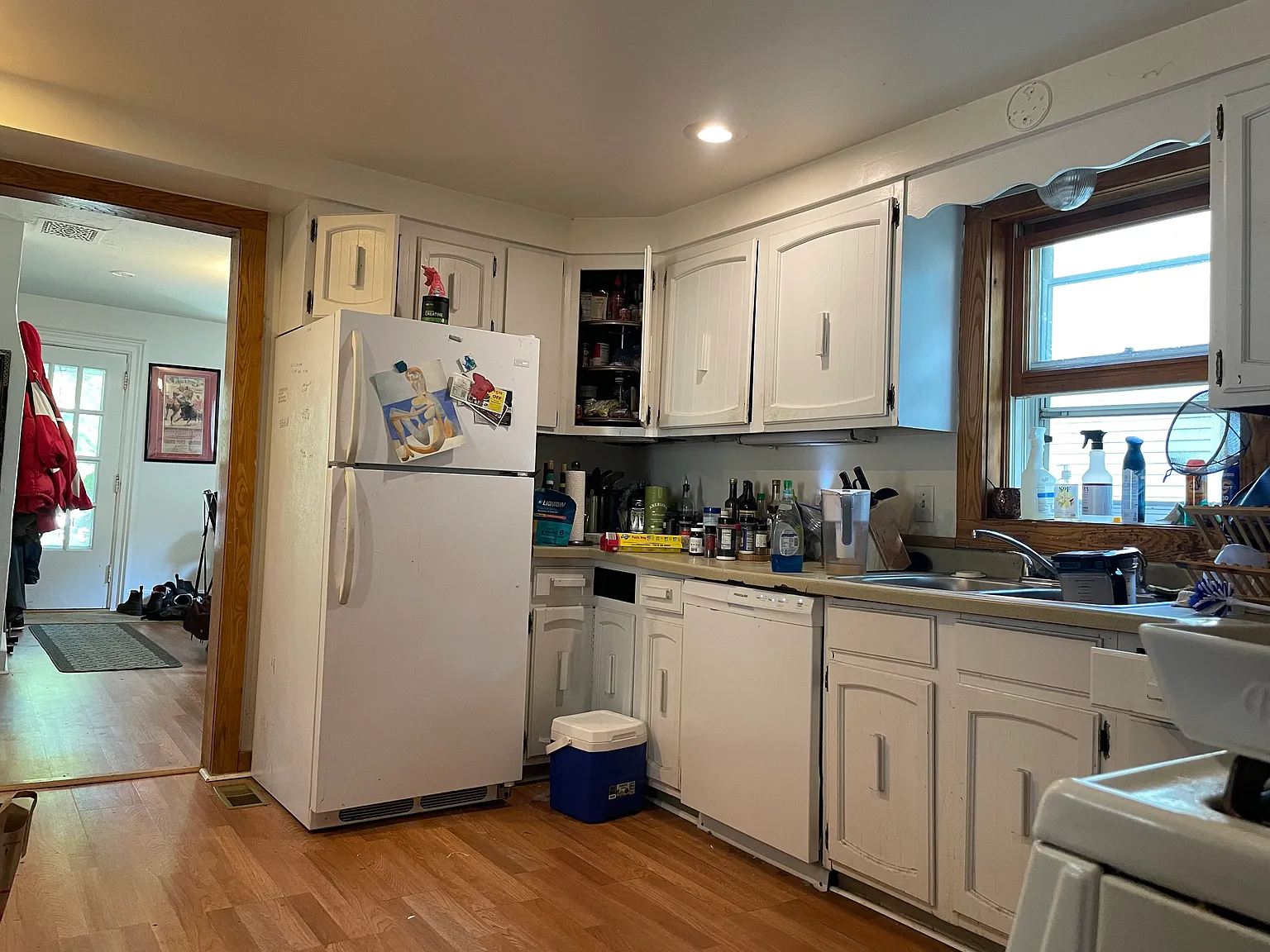 3 bed, 1226 sqft, $2,000 — Photo 2