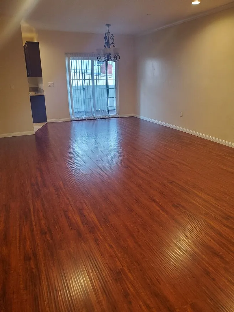 Sylvan St. Apartments_ 14639 Rentals — Photo 3