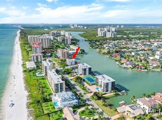 10562 Gulf Shore Dr APT 402, Naples, FL 34108