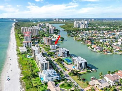 10562 Gulf Shore DR #402, Naples, FL, 34108