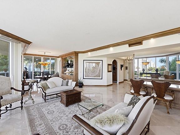 3rd image of 3100 N Ocean Boulevard #501