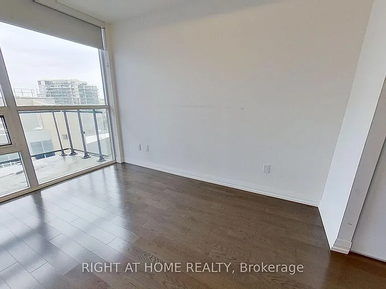 460 Adelaide St E #1123 — Photo 14