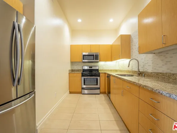 917 S New Hampshire Ave Unit 307, Los Angeles, CA 90006