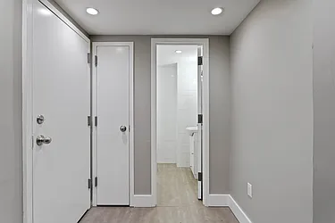 Rented by Safdie Realty Group