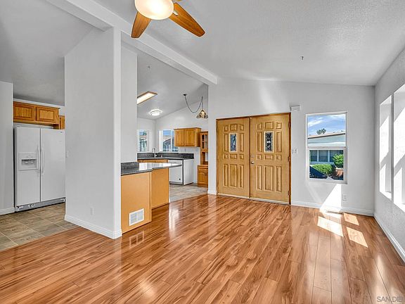 5th image of 13309 Buena Vista St #42