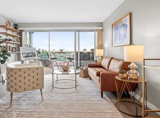 888 N Logan St APT 10D, Denver, CO 80203