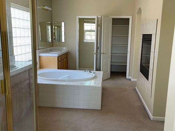 5th image of 2335 Alamo Ct