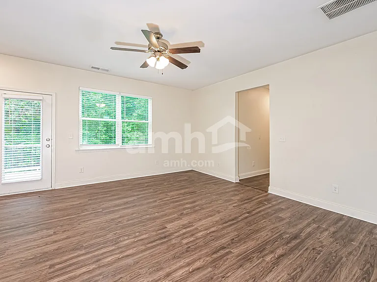 3557 Okelly Dr — Photo 8