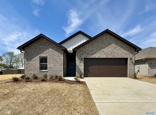 11073 Wayland Ridge Dr, Madison, AL 35756