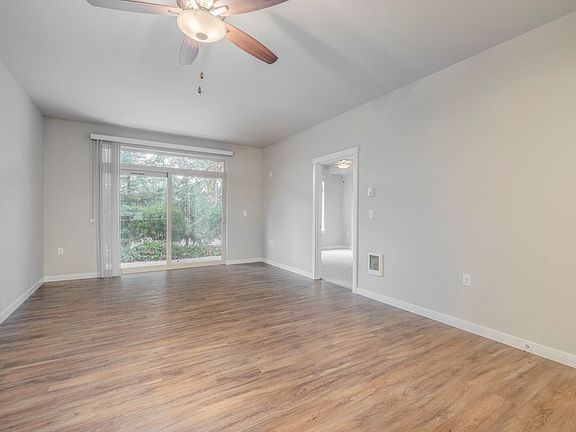 2nd image of 8755 Hanna Ln NE Unit 201