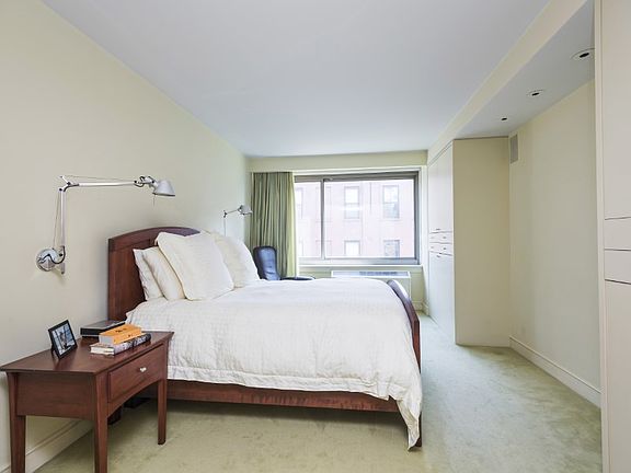 4th image of 99 Jane St APT 6C