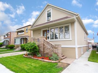 5739 S Meade Ave, Chicago, IL 60638