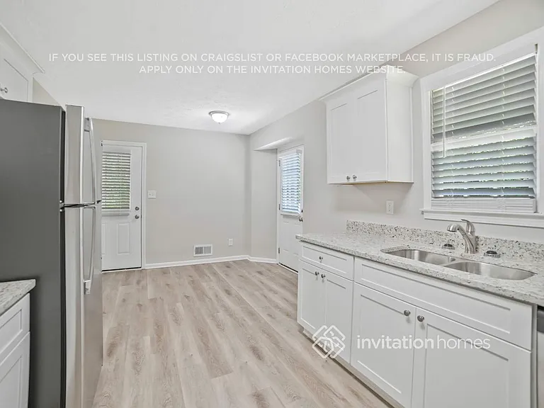 444 Mephisto Cir — Photo 9