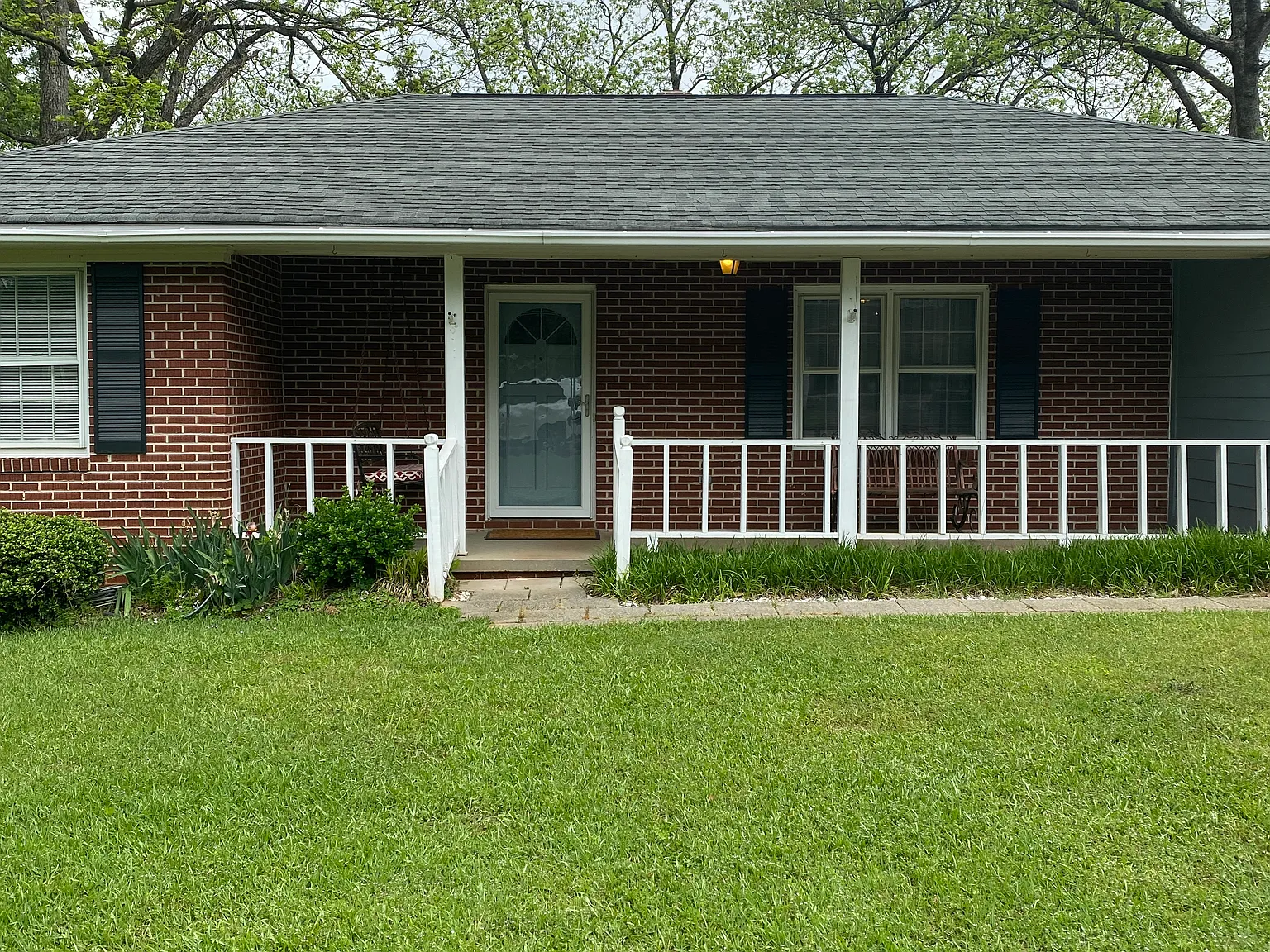 3 bed, 1510 sqft, $1,750 — Photo 3