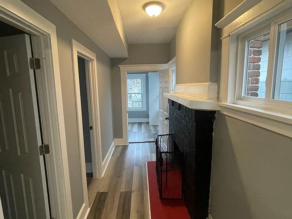 5th image of 187 N Munn Ave #2