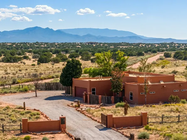 8 Avenida De La Paz, Lamy, NM 87540