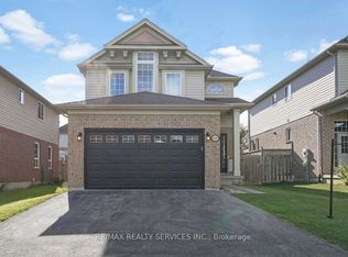 829 Oakcrossing Rd, London, ON N6H 0A4