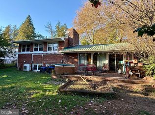 2 Northfield Rd, Reading, PA 19609