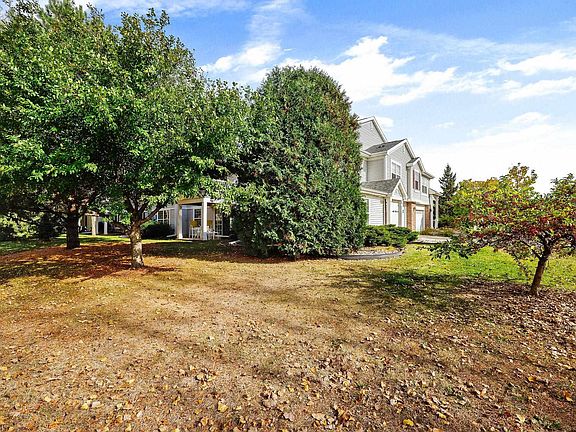 4th image of 4853 Poplar Creek Dr