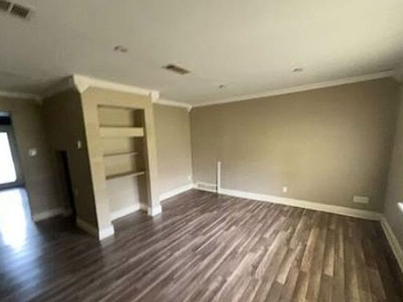 Additional Living Room