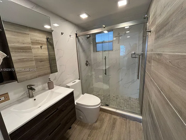 6965 Harding Ave #401 — Photo 11