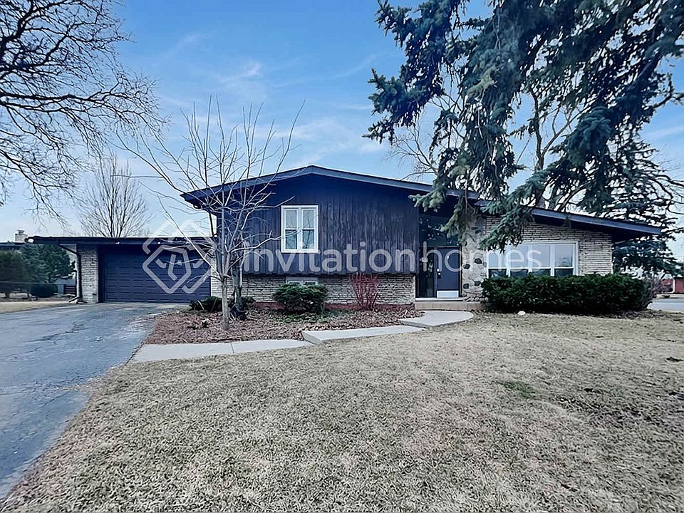 1st image of 6031 W 129th St
