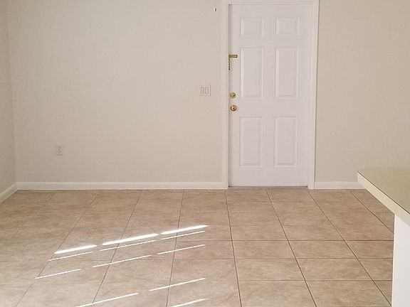5th image of 919 SE 8th Ter APT 6