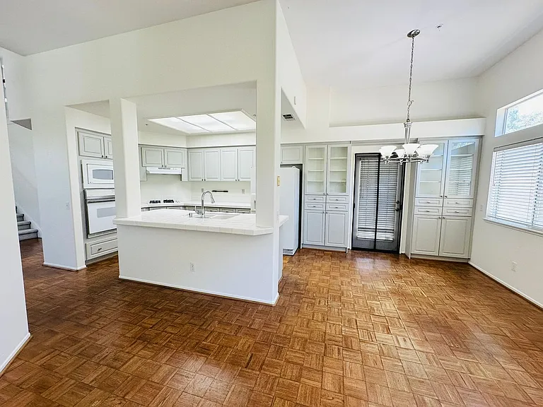 26253 King Edwards Dr — Photo 14