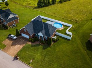 116 Hunters Glen Dr, Columbia, TN 38401