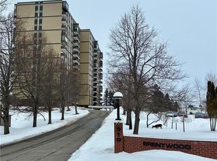 310 Woodward Ave #304, Saint John, NB E2K2L1