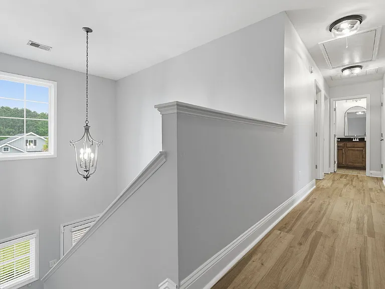 2101 Eureka Way — Photo 35