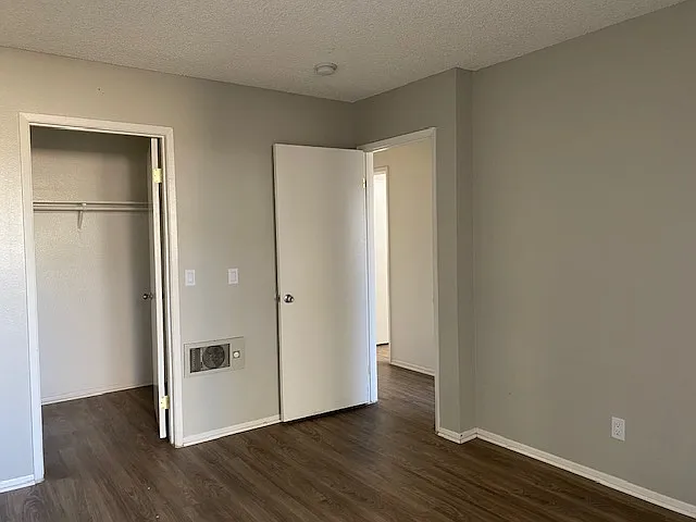 Wysteria Apartments — Photo 17