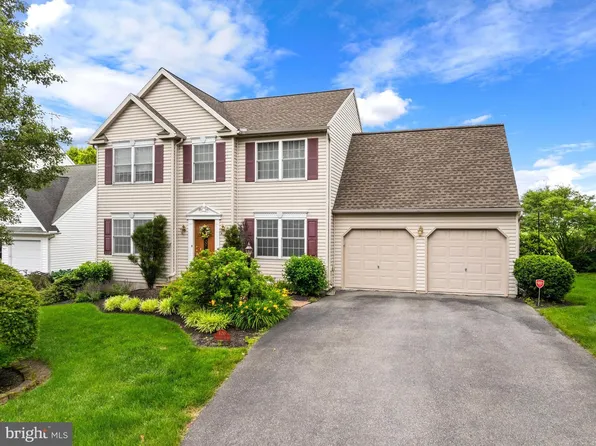 420 Woodhall Dr, Willow Street, PA 17584