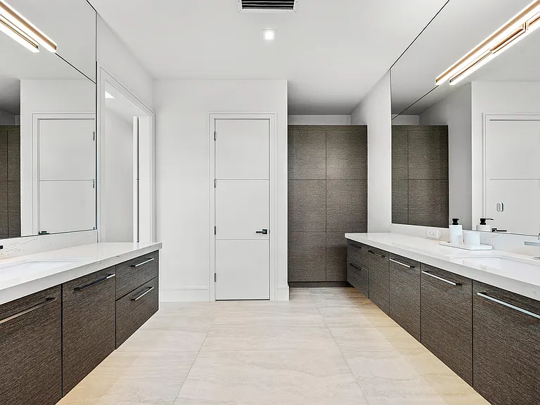 320 NE Wavecrest Way — Photo 47