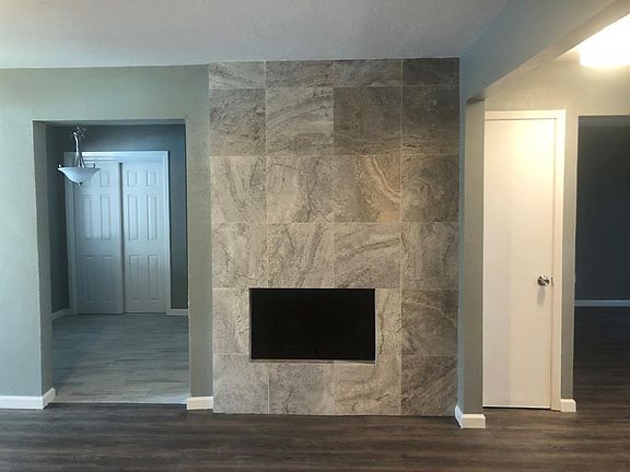 5th image of 913 Madison Cir