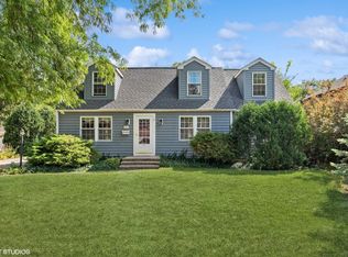 609 Glenwood Ln, Glenview, IL