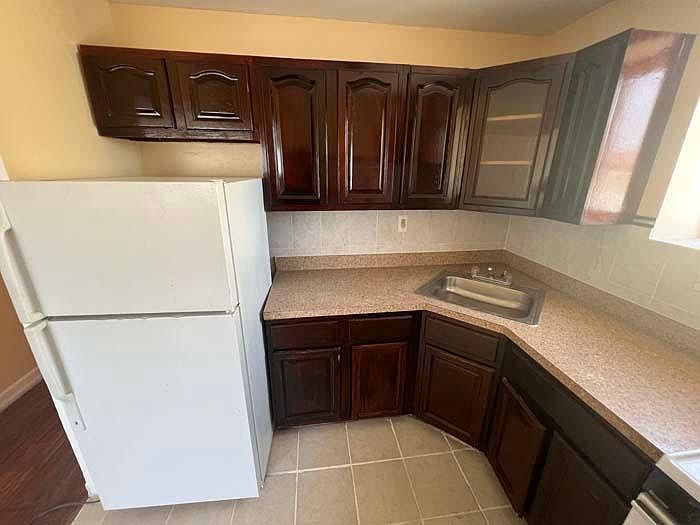 1st image of 1409 Chandler St Floor 2