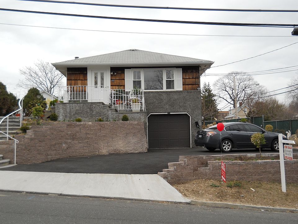 1st image of 103 McLoughlin St