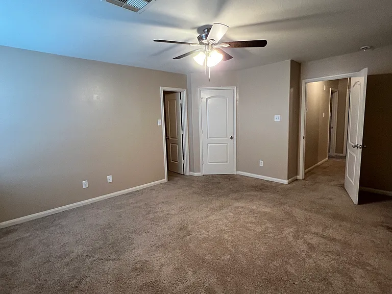 11218 Hall Ranch Ct — Photo 12