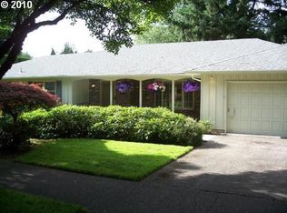 2165 Greenview St, Eugene, OR 97401